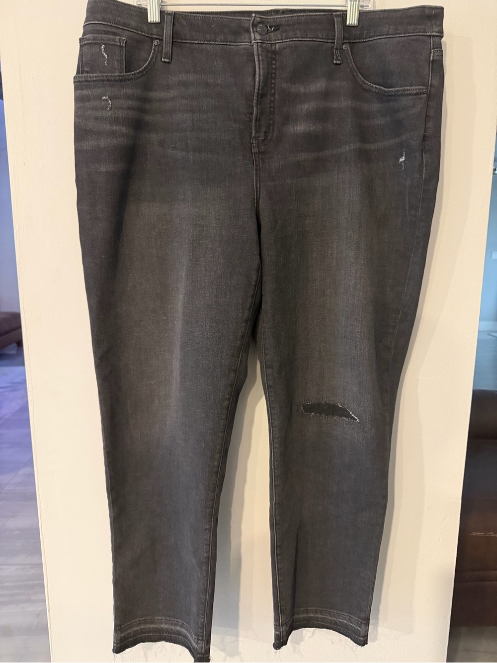 Chico's So Slimming Girlfriend Charcoal Distressed Ankle Jeans Stretch Size 18